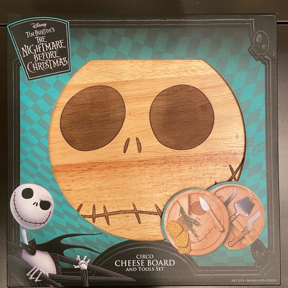 Nightmare Before Christmas Cheese Board Tools Set - Picture 2 of 5